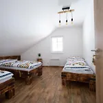 Sarlota & Vinarstvi Vitek Josef بيت ضيافة Mutěnice