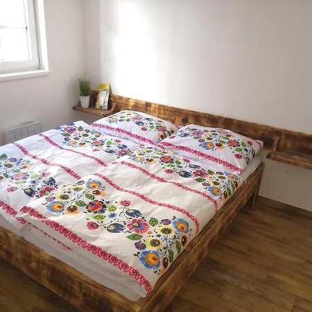 Guest house Sarlota & Vinarstvi Vitek Josef *